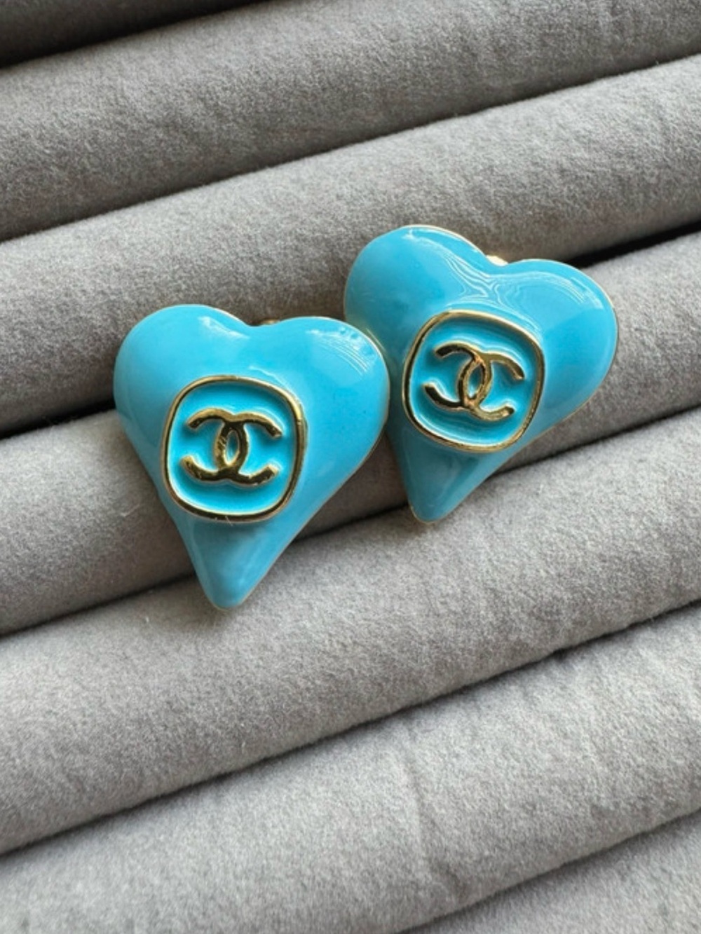 Inspired Turquoise Heart Earrings with Gold with iconic Emblem
